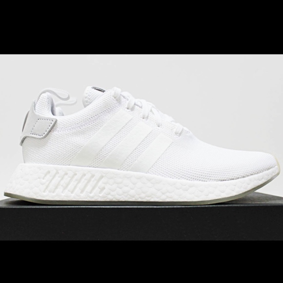 triple white nmd r2